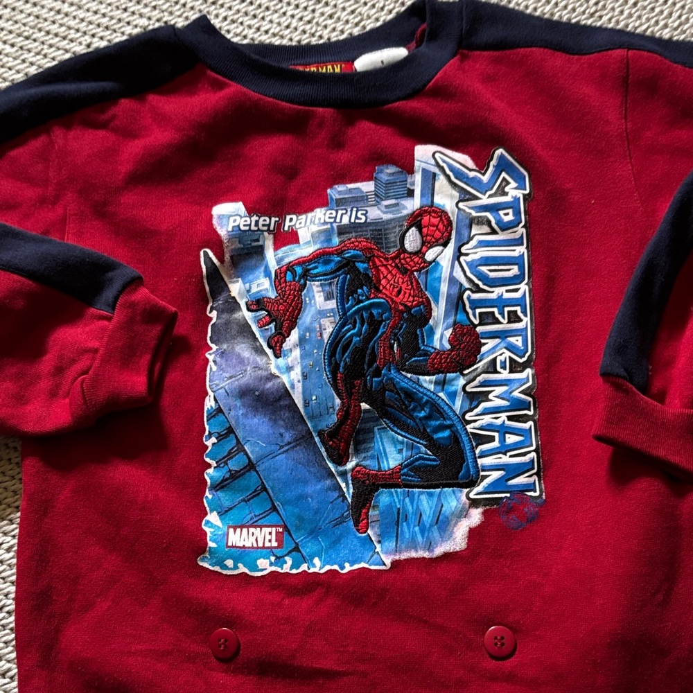 Sweatshirt Spider-Man Peter Parker is boys size 6 new 60% cotton 40% polyester